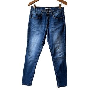 KanCan Midrise Straight Skinny Jeans, Size: 9/28
